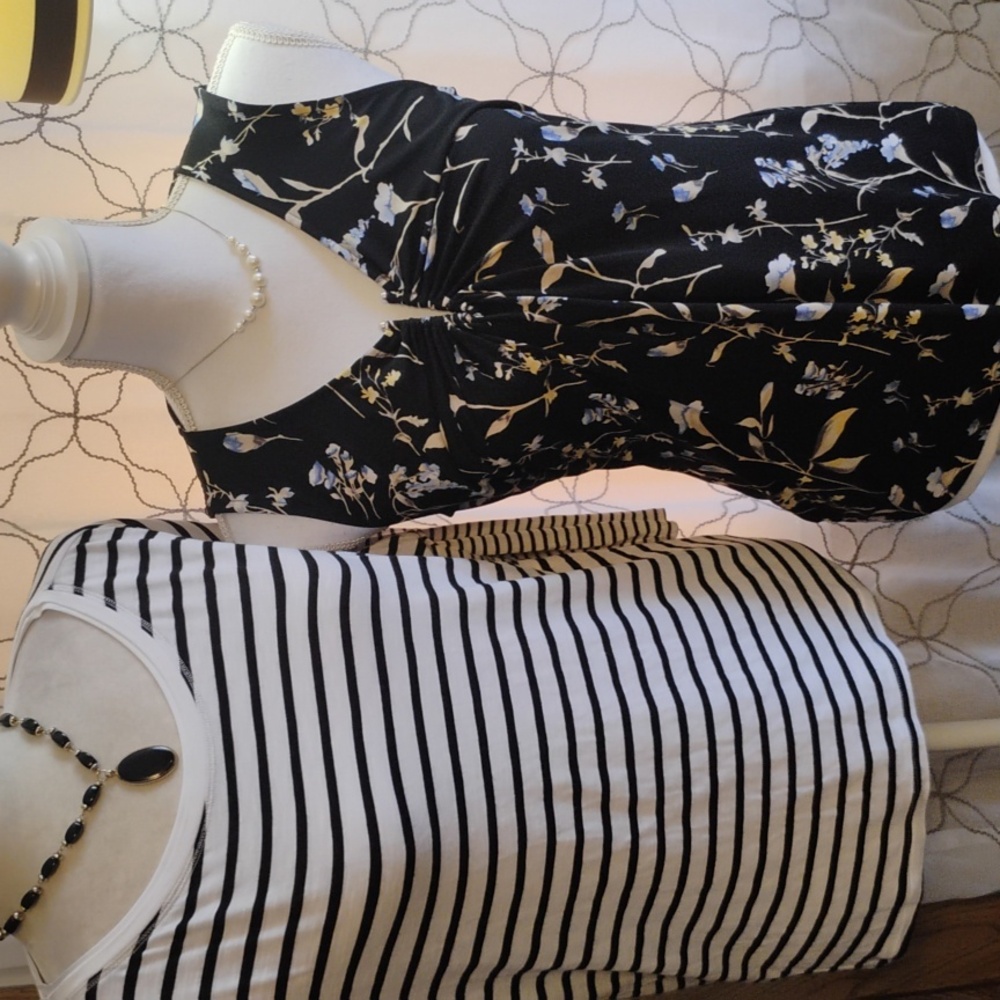White House Black Market Tops - Picture 4 of 6